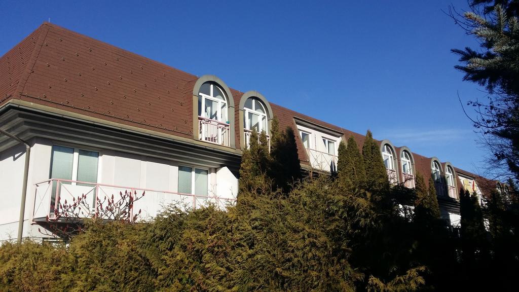 Ambiente Ferienapartments Warmbad Villach Buitenkant foto