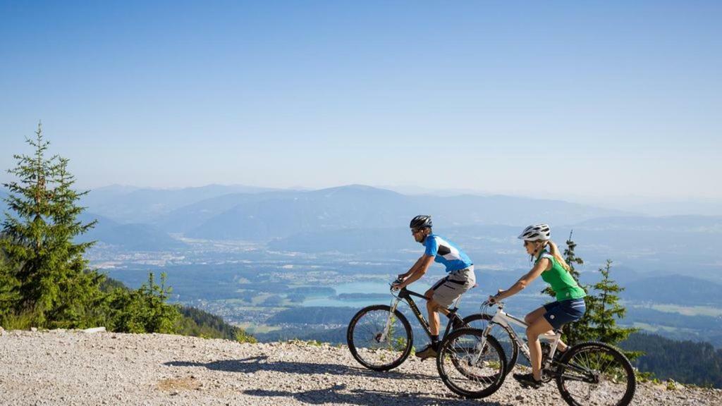 Ambiente Ferienapartments Warmbad Villach Buitenkant foto